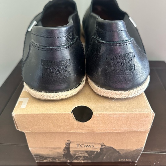 Toms Classic Full Grain Leather Espadrille Slip On Lightweight Casual Loafer - Picture 6 of 8